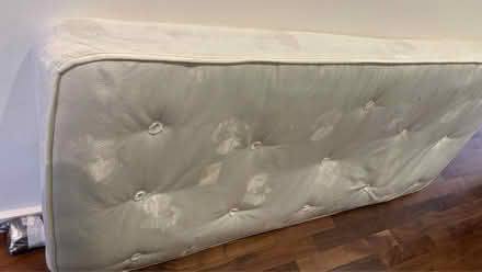 Photo of free Single mattress in very good state (Crouch End N8) #2