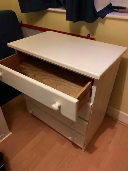 Photo of free Chest of Drawers (Cottonmill AL1) #2