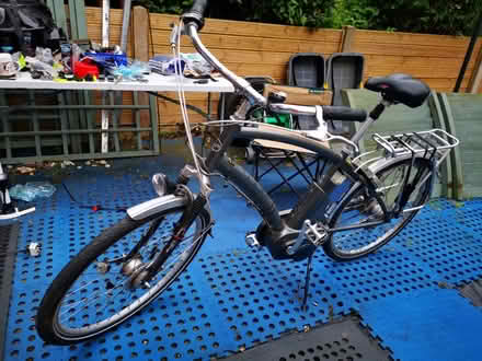 Photo of free Electric Bike Giant Lafree Twist (SK7 Hazel Grove) #3