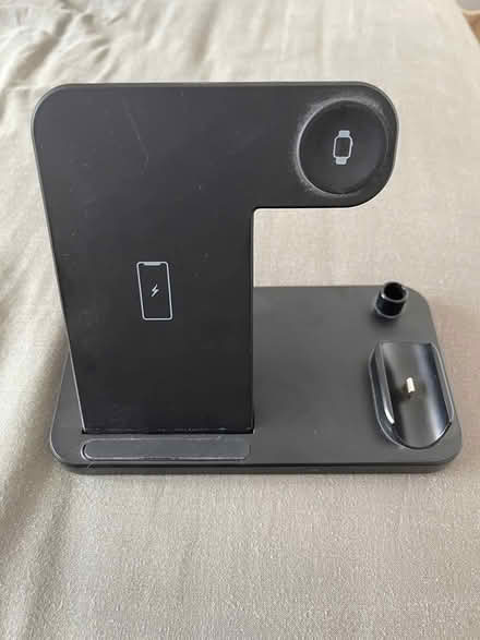 Photo of free Apple devices charging station (Sneinton) #2