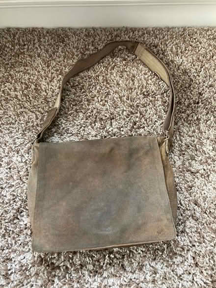 Photo of free Satchel (Holloway) #1