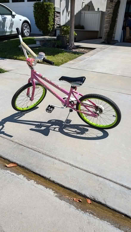 Photo of free Girls Bike (West Irvine) #2