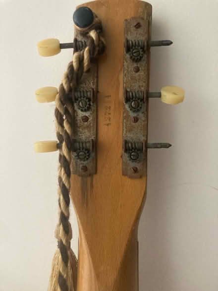 Photo of free Vintage Guitar ‘The Michigan’ (BH23) #2