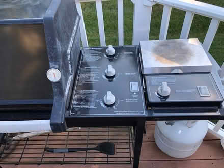 Photo of free Weber Gas Grill (Havre de Grace.) #2