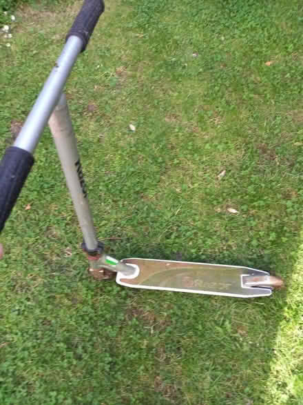 Photo of free Rusty razor stunt scooter (Loughborough Junction SE5) #3