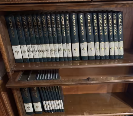 Photo of free 1992 Encyclopedia (Willow Glen) #1