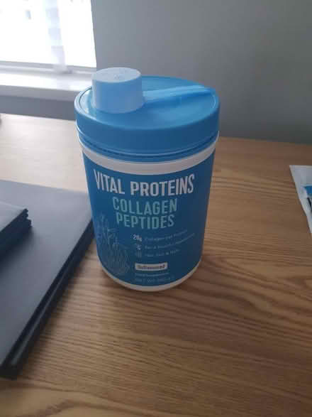 Photo of free empty pot with scoop (Stevenage SG2) #1