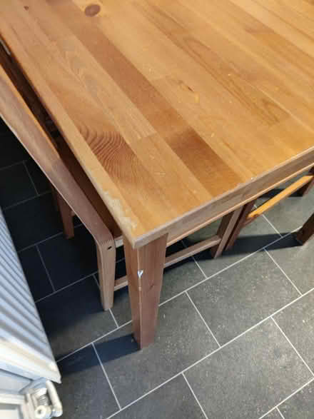 Photo of free Table + 4 chair (SW17) #2