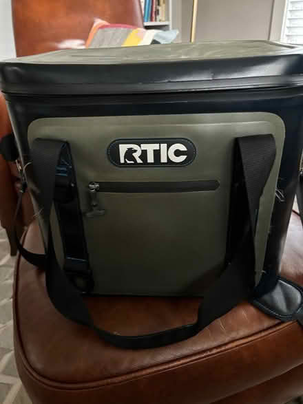 Photo of free RTIC soft cooler (Sunset Heights) #1