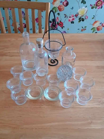 Photo of free Assorted light holders (Filsham TN38) #1