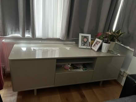 Photo of free TV Unit Gloss Grey TV Stand (Isleworth TW7) #3