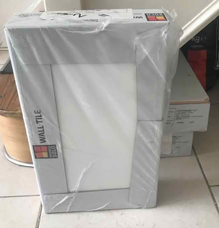 Photo of free White Wall Tiles (Greenford UB6) #1