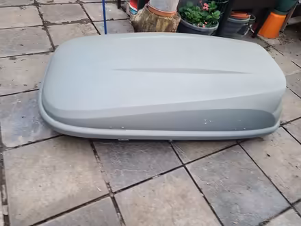 Photo of free Thule top box (Eltham SE9) #2