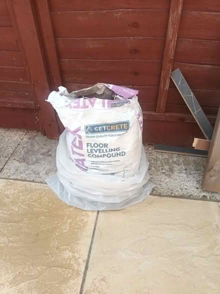 Photo of free Floor leveling compound (Woodley RG5) #1