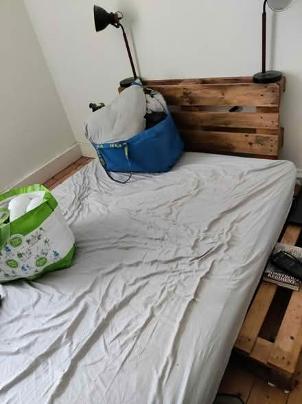 Photo of free Pallets EPAL (sanded and varnished) (SW17) #1