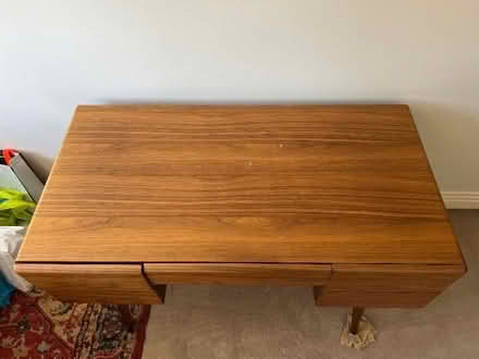 Photo of free Desk (Weybridge KT13) #2