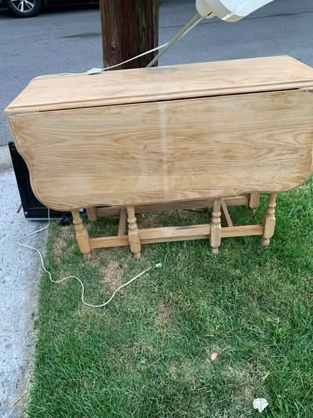 Photo of free JVC TV, lamp and foldable table (hyattsville, MD near Takoma pk) #3