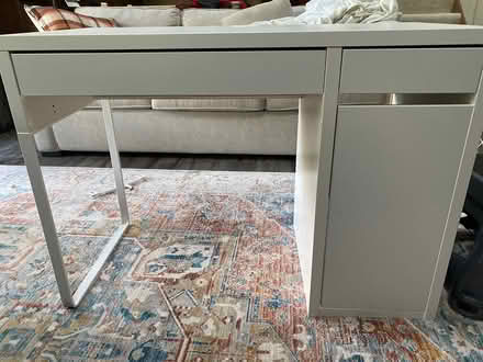 Photo of free White desk (Southwest Darien) #3