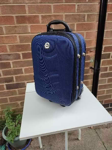 Photo of free Small rigid luggage, right size as hand luggage. (Burbage LE10) #2