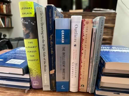 Photo of free Books (Westchester nr LMU) #4