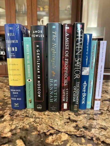 Photo of free Books (Westchester nr LMU) #1