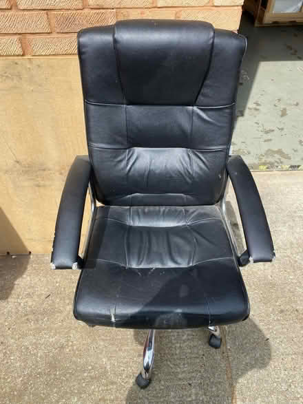 Photo of free Office chair (Watford/Leavesdon) #1