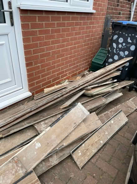 Photo of free Floor borading (DH2) #1