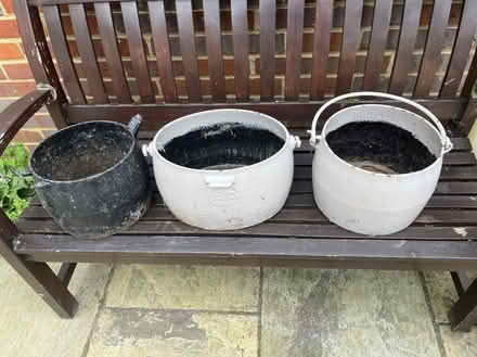 Photo of free 3 vintage cast iron pots (Trumpsgreen GU25) #1