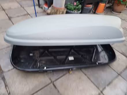 Photo of free Thule top box (Eltham SE9) #1