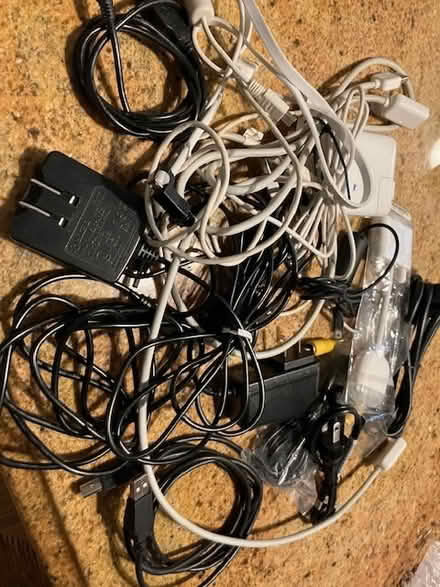 Photo of free Computer, audio & misc. cords (Riverdale (north of Inwood)) #1