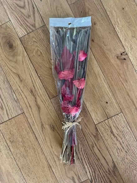 Photo of free Fake roses decoration (Fort Kinnaird EH15) #1