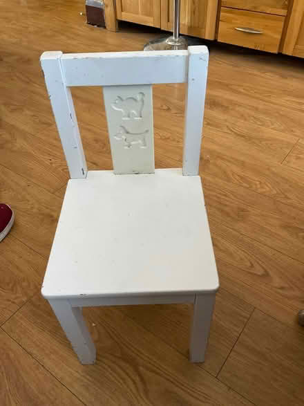 Photo of free Child’s wooden chair (CT12) #1