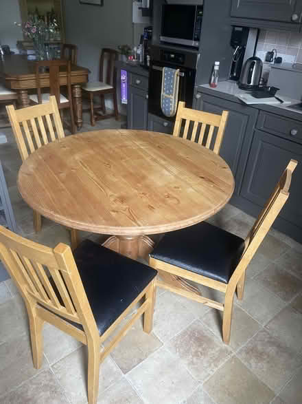 Photo of free Table (Musselburgh EH21) #1