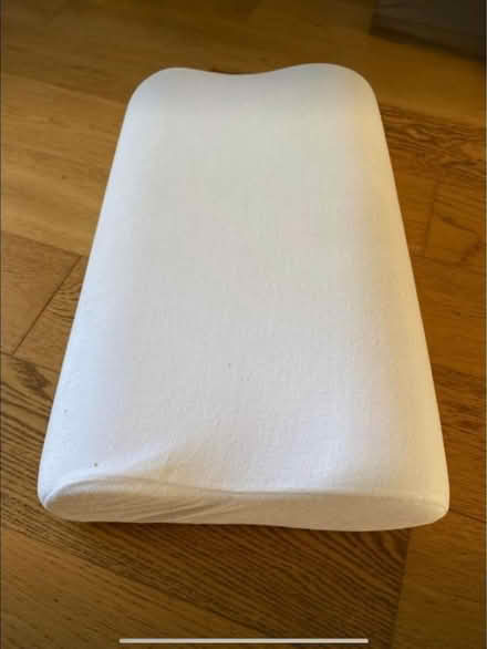 Photo of free Memory foam pillow 60x30 cm (Whitchurch-On-Thames RG8) #1