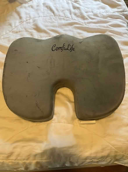 Photo of free Memory foam seat cushion (Hermosa/Belmont Gardens) #1