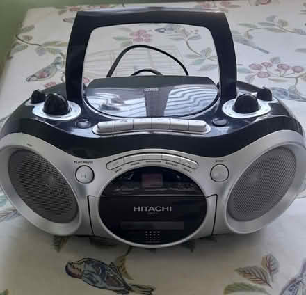 Photo of free hitachi cd/radio player (Springfield CM2)