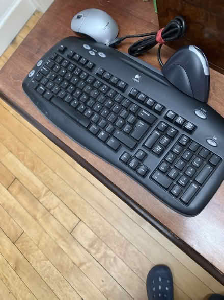 Photo of free Logitech wireless keyboard + 3 mice (Balmerino DD6) #1