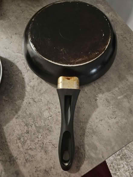 Photo of free 02 Lagostina Frying Pans (Southcore Downtown Toronto) #4