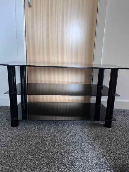 Photo of free 22inc Tv and TV stand (Newhaven EH6) #2