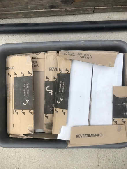 Photo of free Metro tiles (Behind Horsham train station) #1