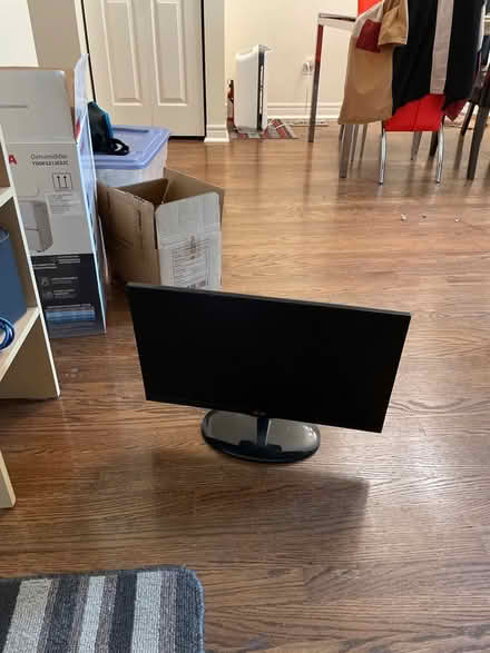 Photo of free Two monitors (Annex) #1