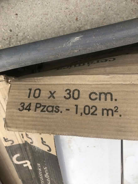 Photo of free Metro tiles (Behind Horsham train station) #2