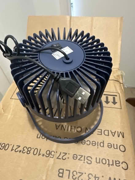 Photo of free Mini Desktop fan USB Blue (Deptford SE10) #3