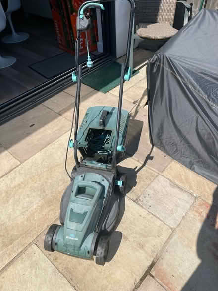 Photo of free Lawn mower electric (Wimbledon SW20) #1