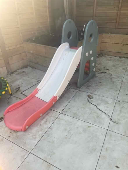 Photo of free Kids slide (SE15) #1