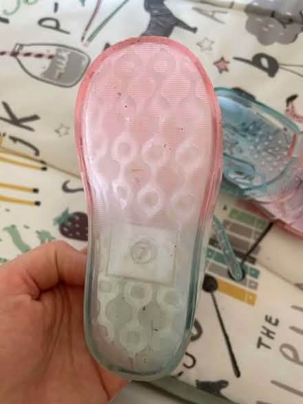 Photo of free Kids shoes - size 7 (CR2) #3