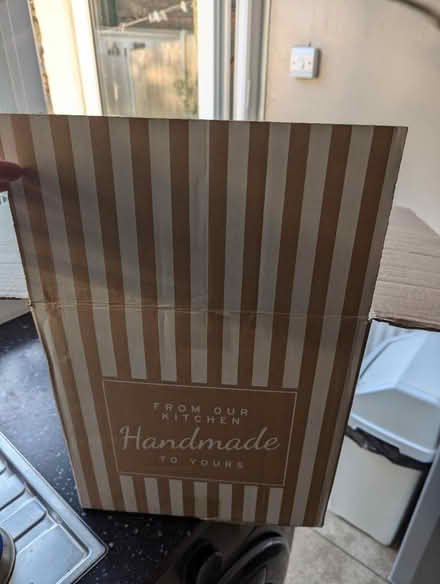 Photo of free Cold delivery box (Sutton) #1