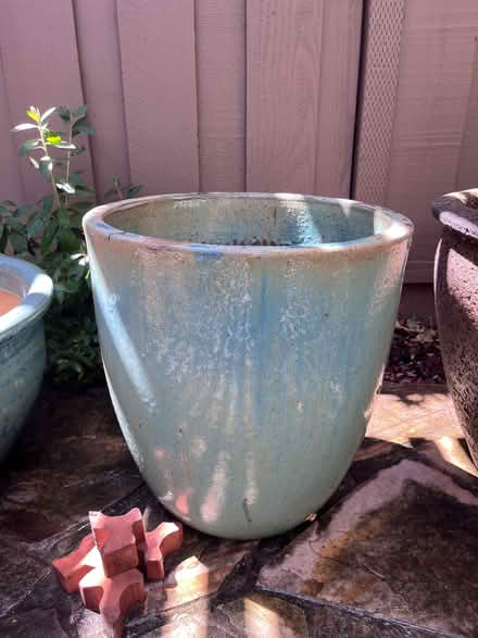 Photo of free Resin Planting Pot, planter (Walnut Creek) #1