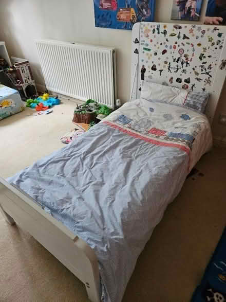 Photo of free Child/Toddler bed (Weybridge KT13) #1