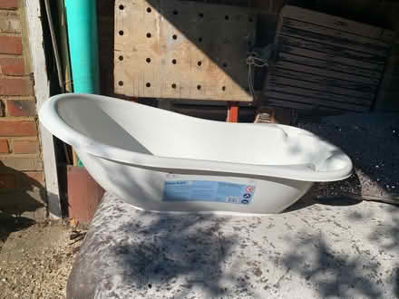Photo of free Baby bath (ME9) #1
